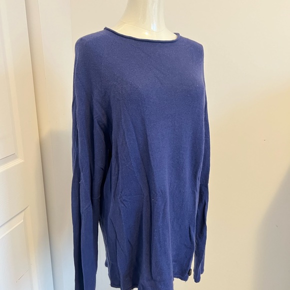 Armani Cashmere Long Sleeve Sweater - Picture 1 of 6